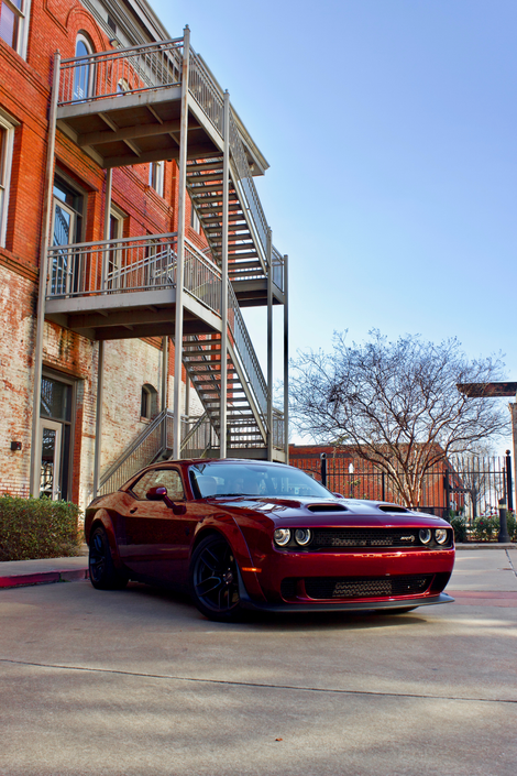 Illustration for article titled The 797-HP 2019 Dodge Challenger SRT Hellcat Redeye Proves Power Never Gets Old